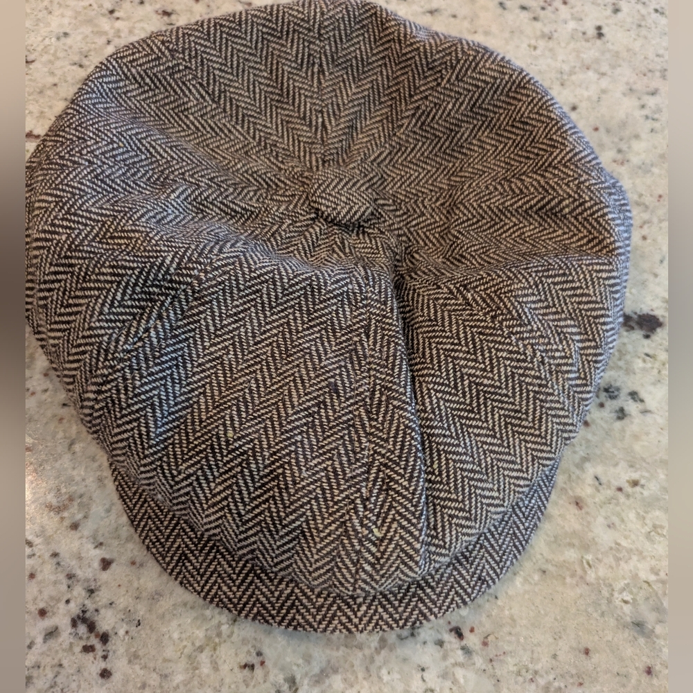Herringbone Wool Blend Newsboy Cap – Classic Vintage Style
